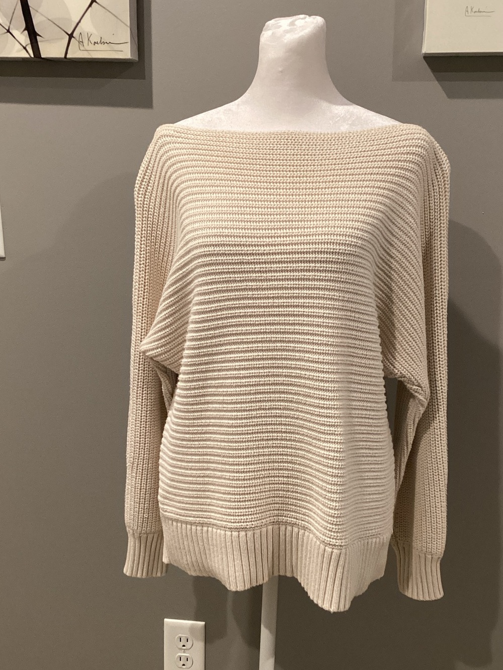 Forever 21 Off-the-Shoulder Ribbed Cream Sweater M